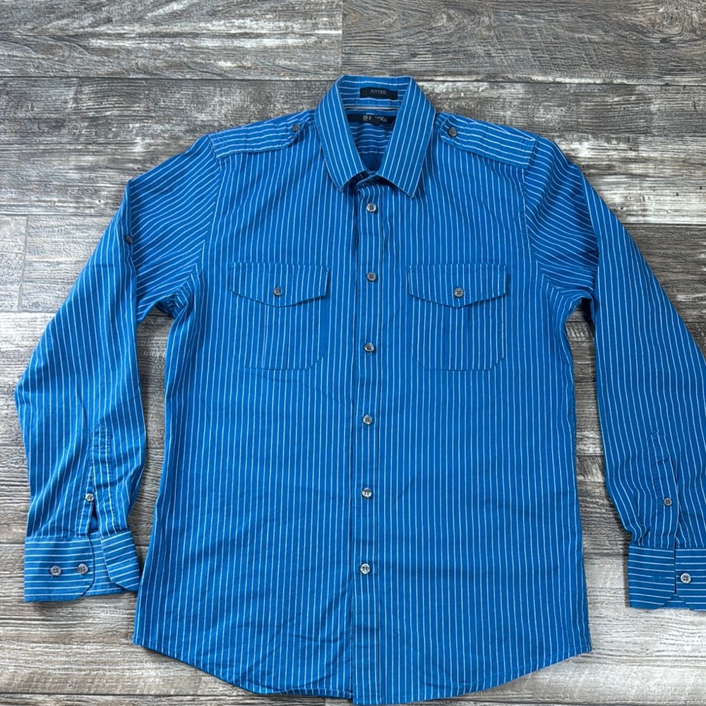 CJ BLACK FITTED MEN BLUE STRIPED-SHIRT, SIZE MEDIUM